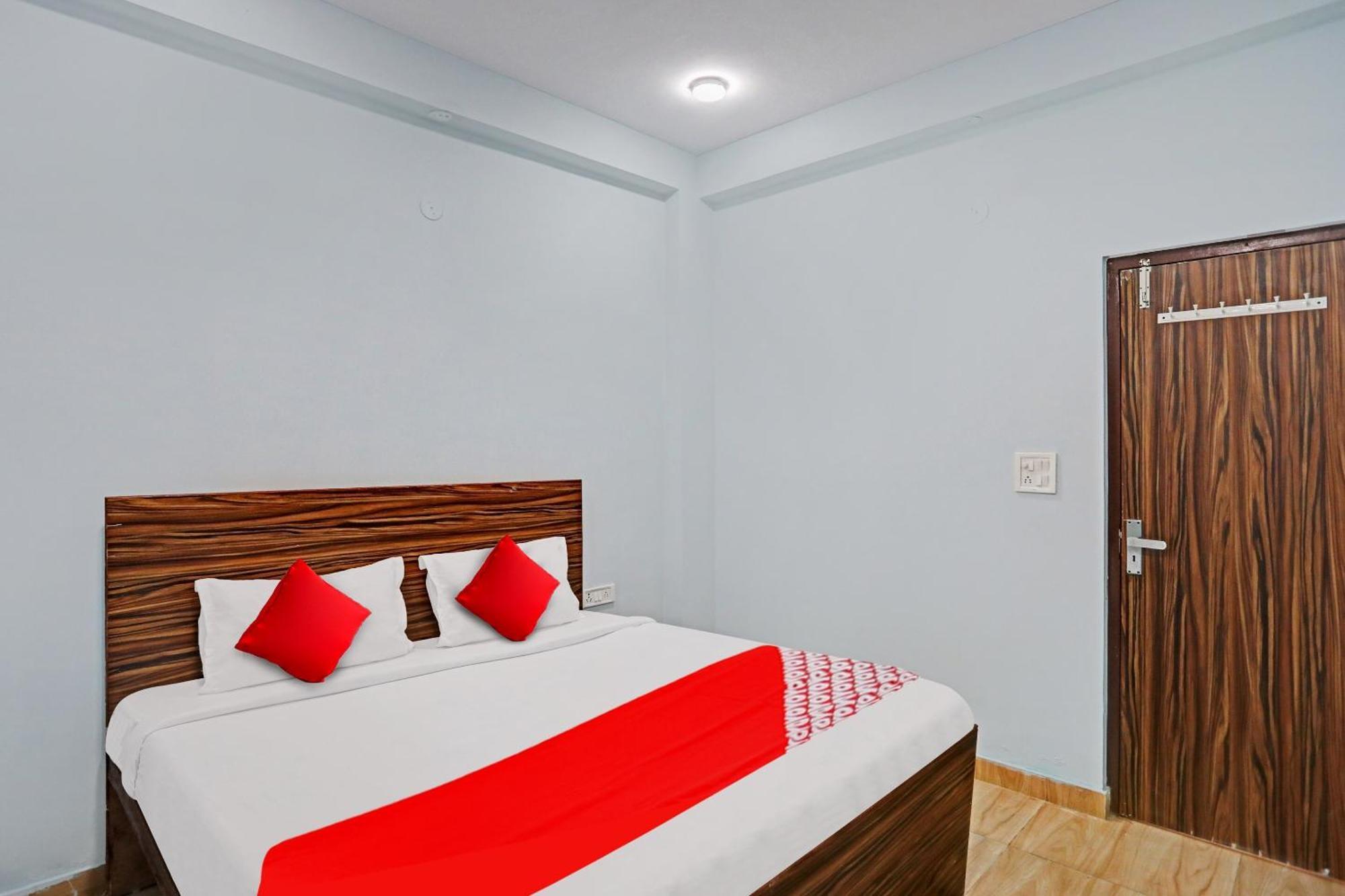 Hotel O Surya Gold Guest House Najafgarh Εξωτερικό φωτογραφία