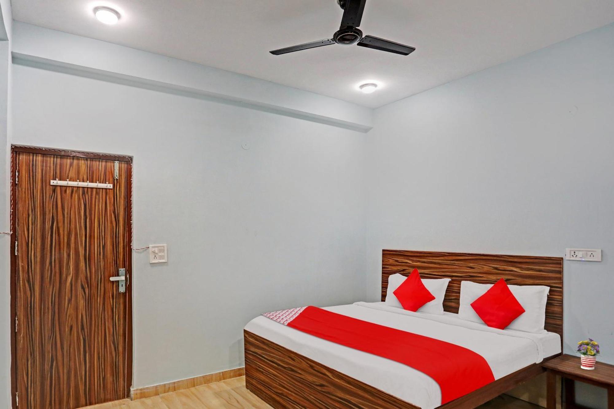 Hotel O Surya Gold Guest House Najafgarh Εξωτερικό φωτογραφία
