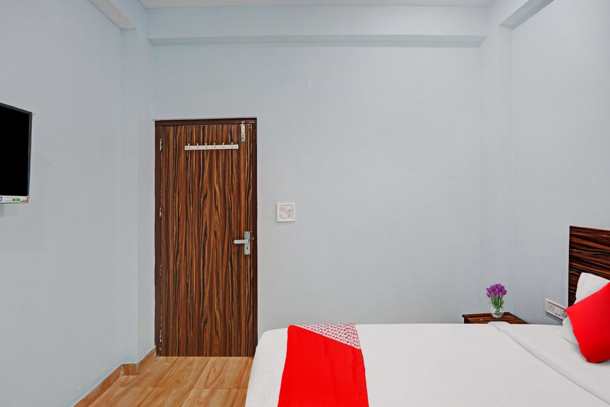 Hotel O Surya Gold Guest House Najafgarh Εξωτερικό φωτογραφία