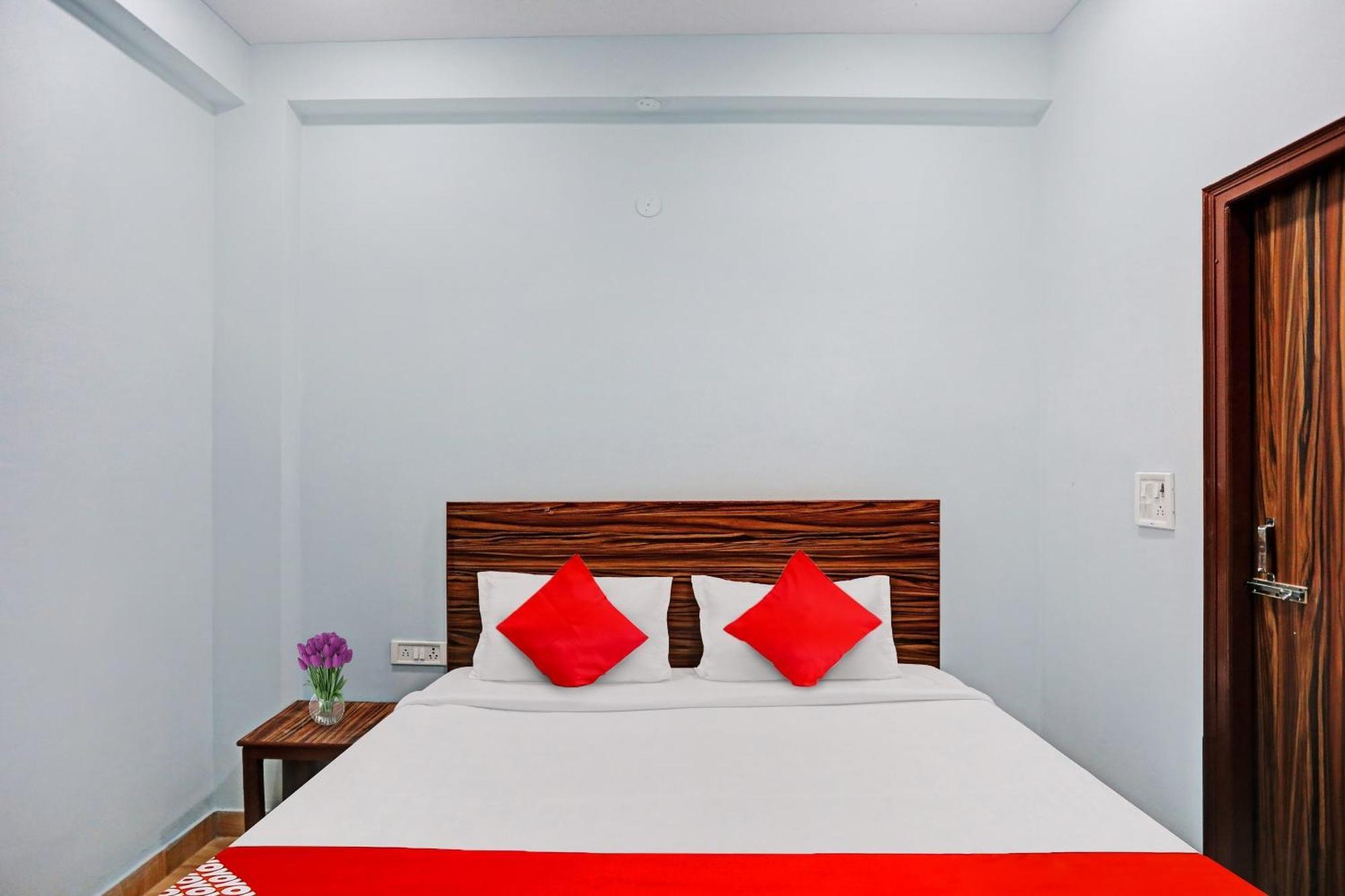 Hotel O Surya Gold Guest House Najafgarh Εξωτερικό φωτογραφία
