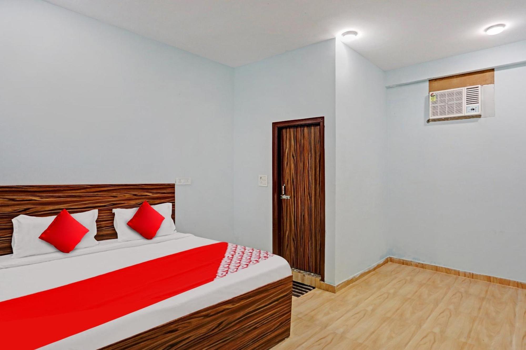 Hotel O Surya Gold Guest House Najafgarh Εξωτερικό φωτογραφία